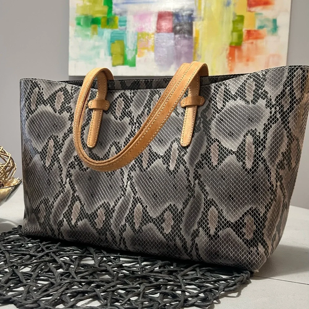 Consuela Flynn Breezy East West Tote - Picture 3 of 10